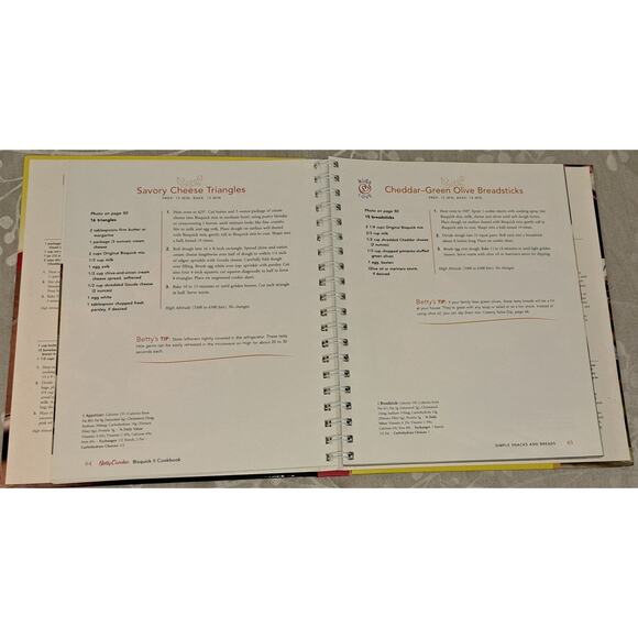 Betty Crocker Bisquick II Cookbook: Easy Breakfast Lunch Dinner Dessert - Picture 4 of 4